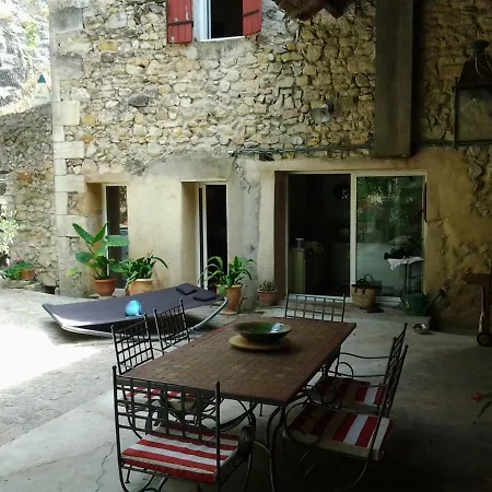 Holiday * Aramon
